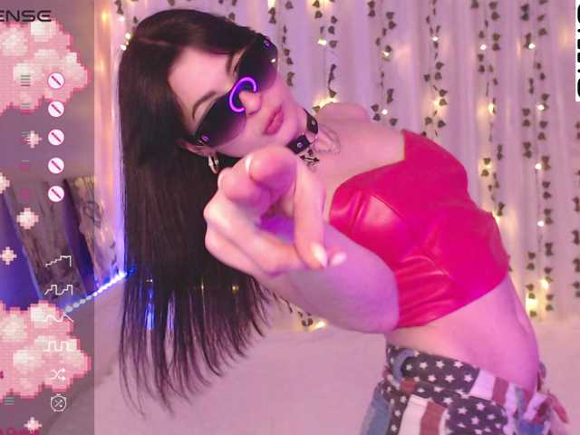 Stephanie-Diaz's BongaCams show and profile