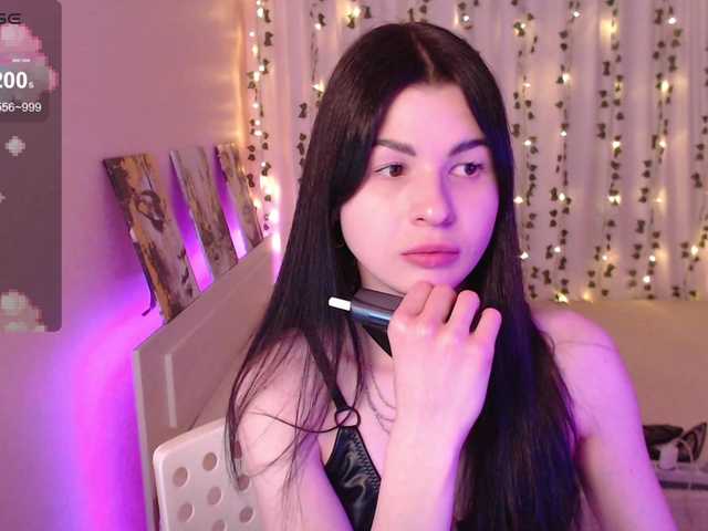 Stephanie-Diaz's BongaCams show and profile