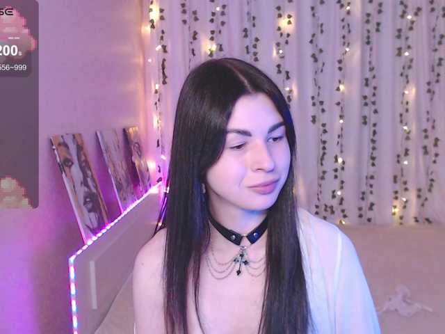 Stephanie-Diaz's BongaCams show and profile