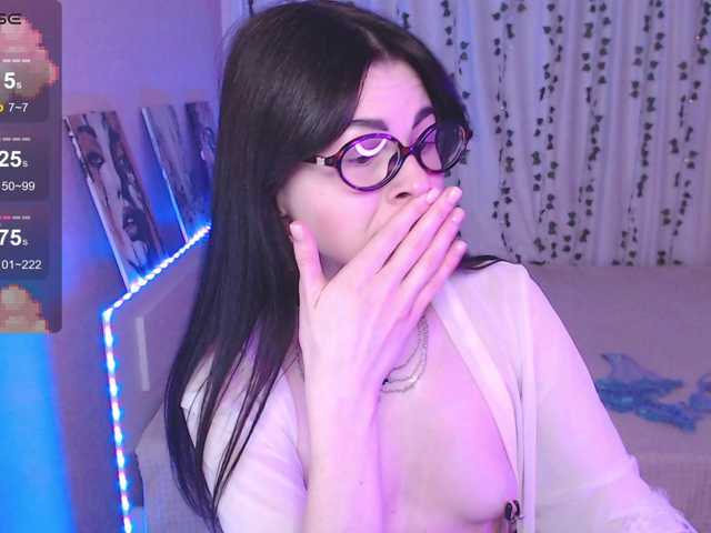 Stephanie-Diaz's BongaCams show and profile