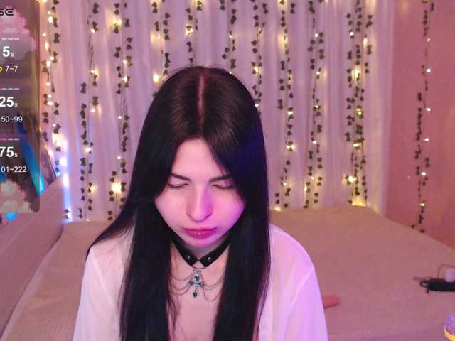 Stephanie-Diaz's BongaCams show and profile