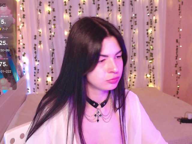 Stephanie-Diaz's BongaCams show and profile