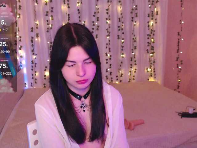 Stephanie-Diaz's BongaCams show and profile