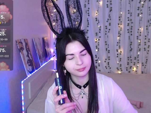 Stephanie-Diaz's BongaCams show and profile