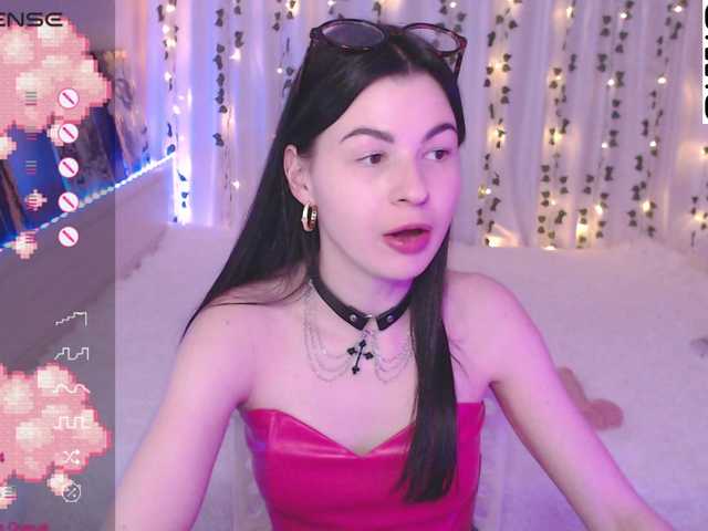 Stephanie-Diaz's BongaCams show and profile