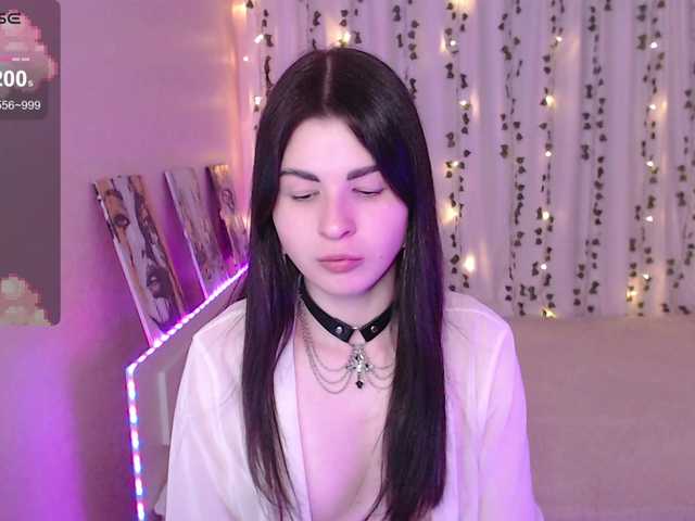 Stephanie-Diaz's BongaCams show and profile