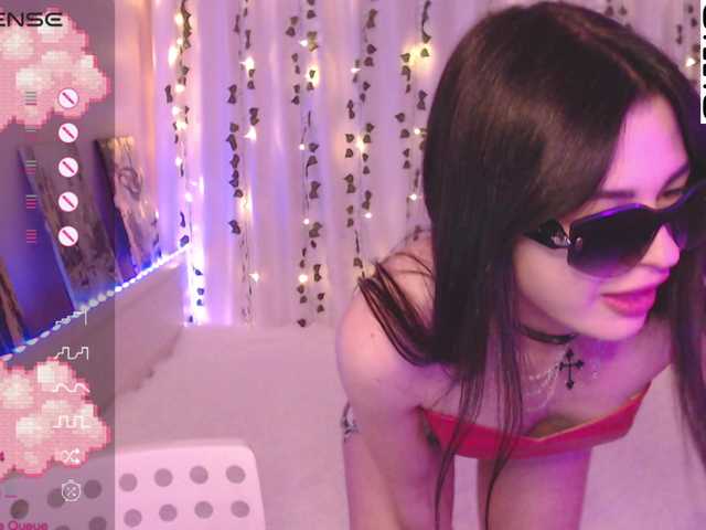Stephanie-Diaz's BongaCams show and profile
