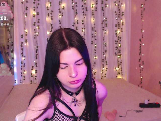 Stephanie-Diaz's BongaCams show and profile