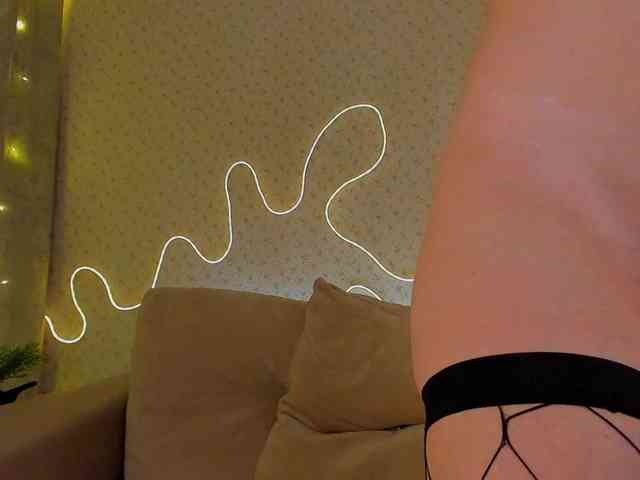 Stephanie-Diaz Stephanie-Diaz