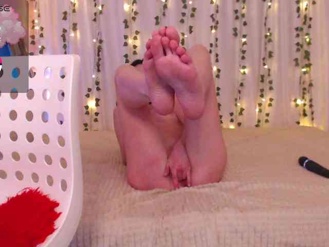 Stephanie-Diaz Stephanie-Diaz