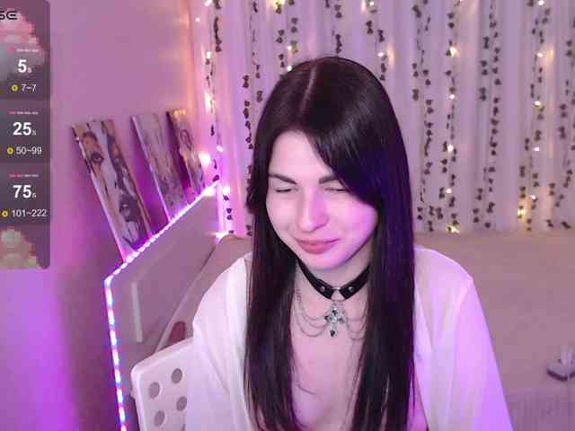 Stephanie-Diaz Stephanie-Diaz