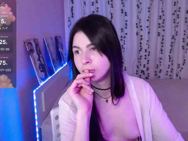 Stephanie-Diaz Stephanie-Diaz