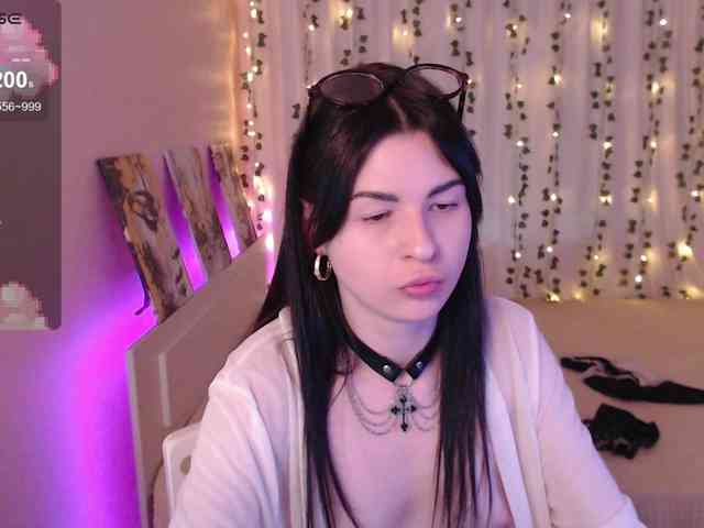 Stephanie-Diaz Stephanie-Diaz