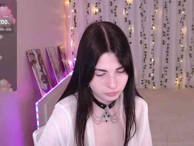 Stephanie-Diaz Stephanie-Diaz