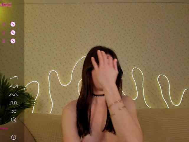 Stephanie-Diaz Stephanie-Diaz