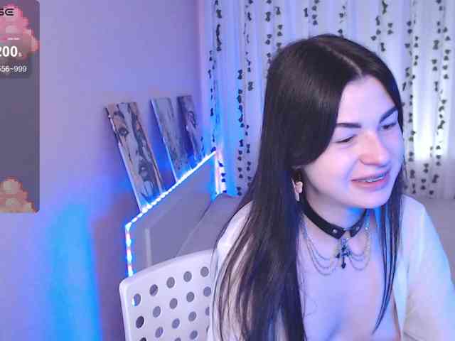 Stephanie-Diaz Stephanie-Diaz