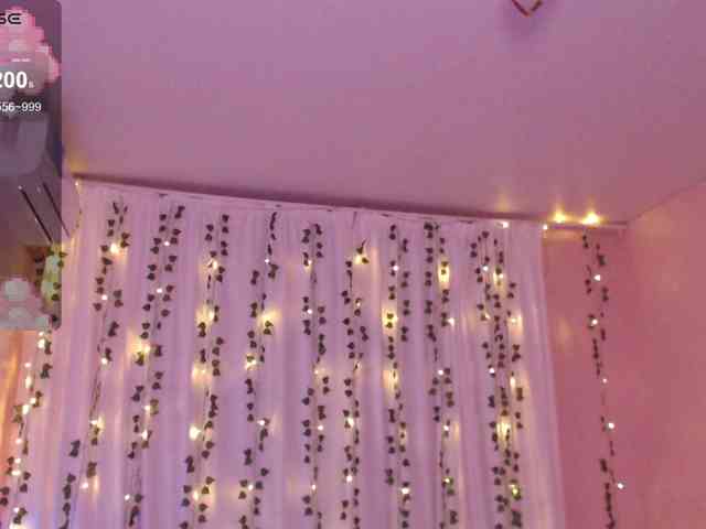 Stephanie-Diaz Stephanie-Diaz