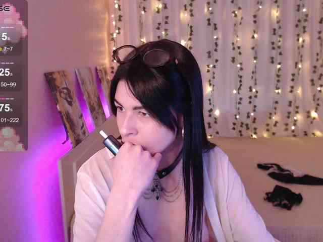 Stephanie-Diaz Stephanie-Diaz