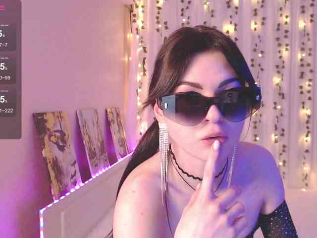 Stephanie-Diaz Stephanie-Diaz