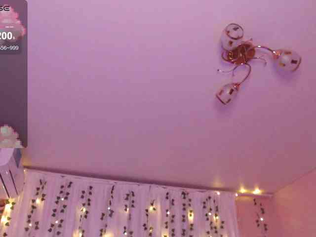 Stephanie-Diaz Stephanie-Diaz