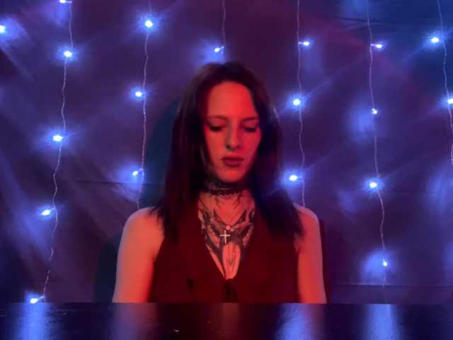 AileenCadet's BongaCams show and profile