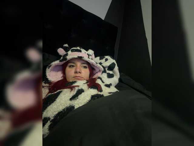 Sophie-storm's BongaCams show and profile