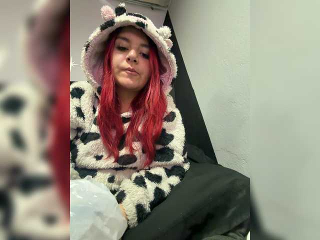 Sophie-storm's BongaCams show and profile