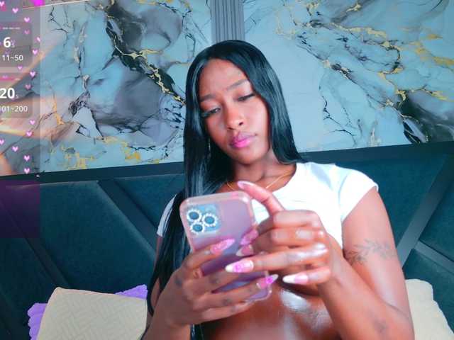 SofiaCopper's BongaCams show and profile