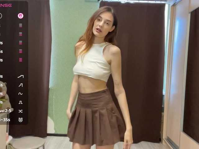 AnalisaCanarte's BongaCams show and profile