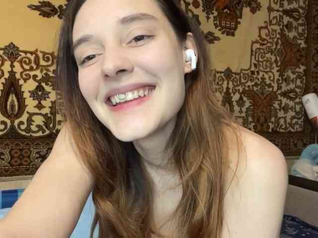 live chatroom AnalisaCanarte