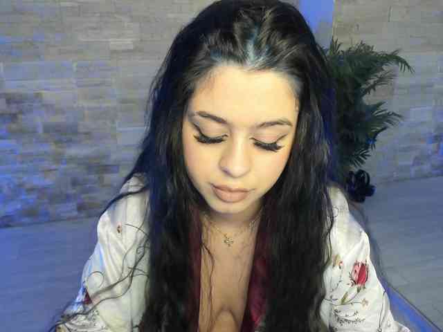 BellaNoire webcam