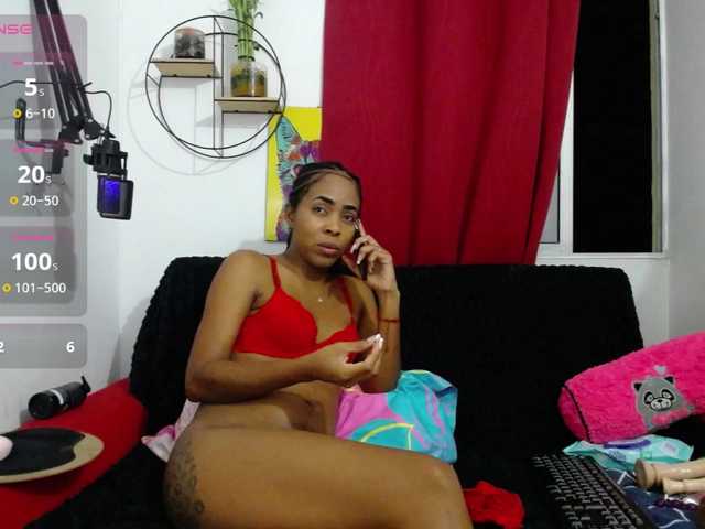 JESSY-SMITH23's BongaCams show and profile