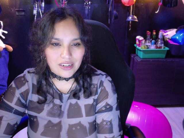 Kureijihentai's BongaCams show and profile