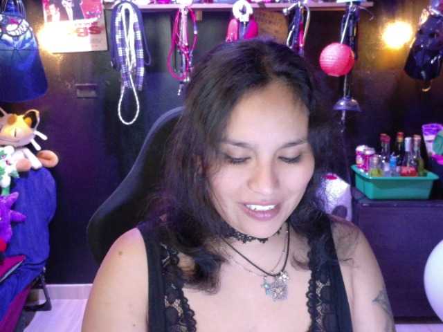 Kureijihentai's BongaCams show and profile