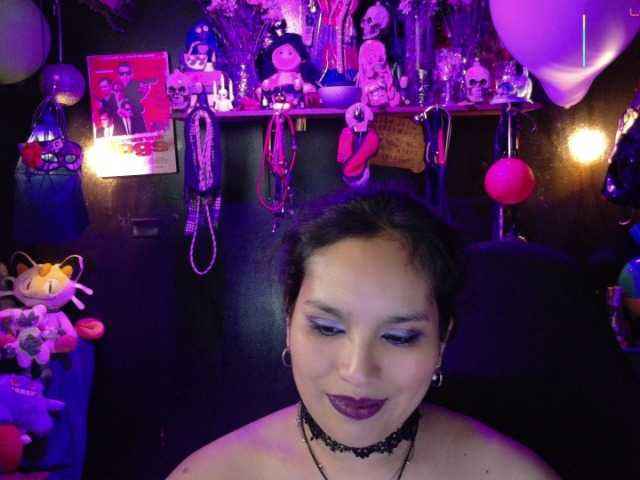 Kureijihentai's BongaCams show and profile