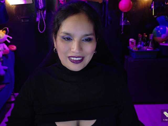 Kureijihentai's BongaCams show and profile