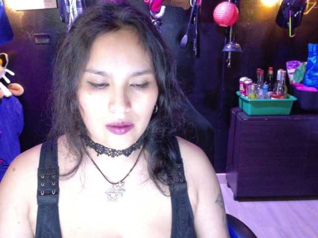 Kureijihentai's BongaCams show and profile