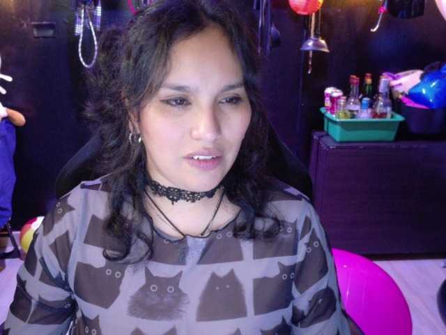 Kureijihentai's BongaCams show and profile