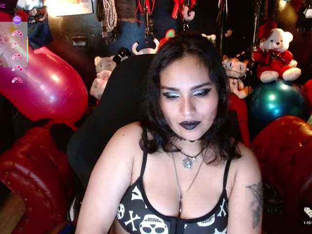 Kureijihentai's BongaCams show and profile