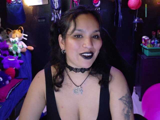 Kureijihentai's BongaCams show and profile