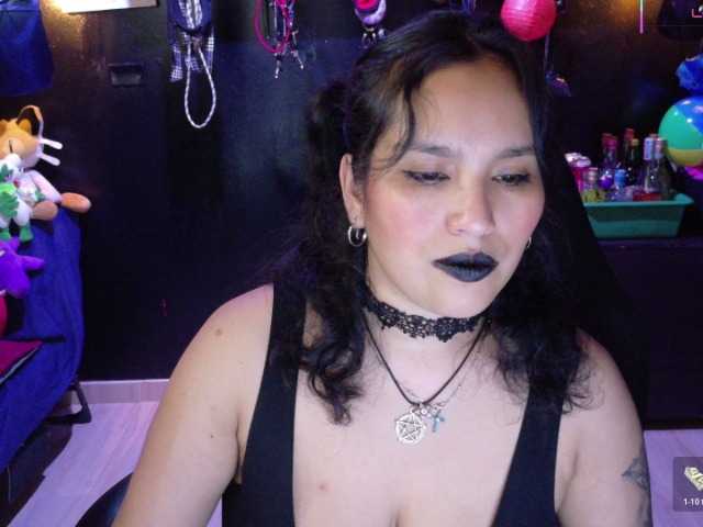 Kureijihentai's BongaCams show and profile