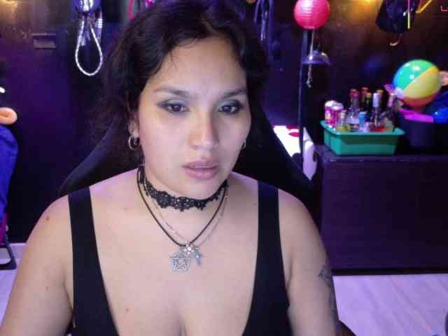 Kureijihentai webcam