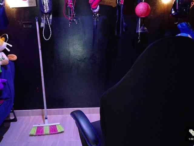 Kureijihentai webcam