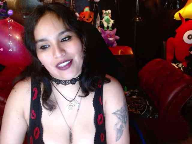 Kureijihentai webcam