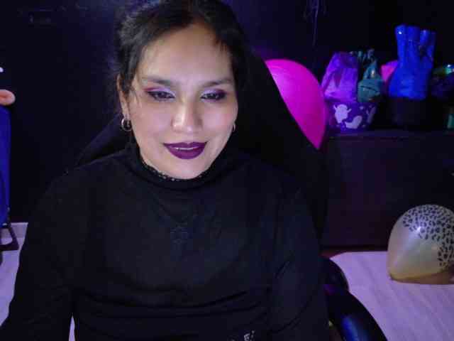 Kureijihentai webcam