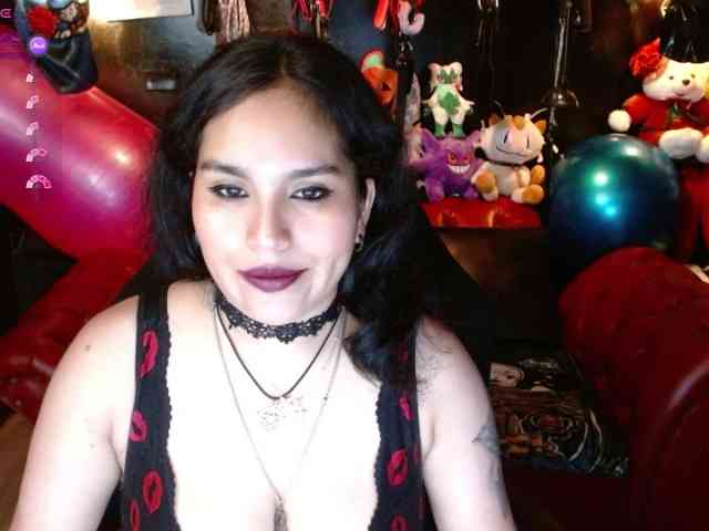 Kureijihentai webcam