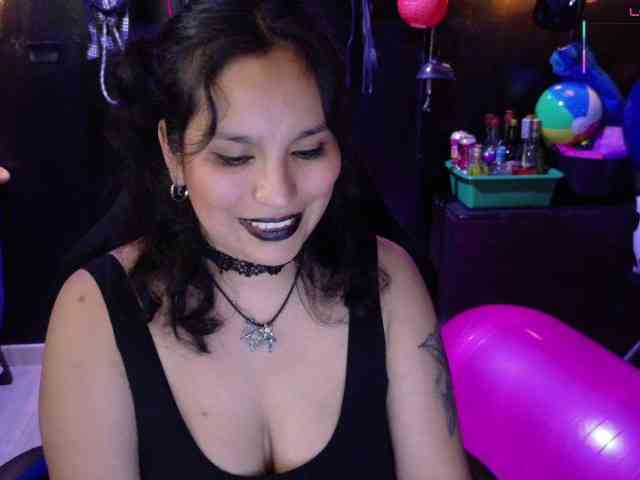 Kureijihentai webcam