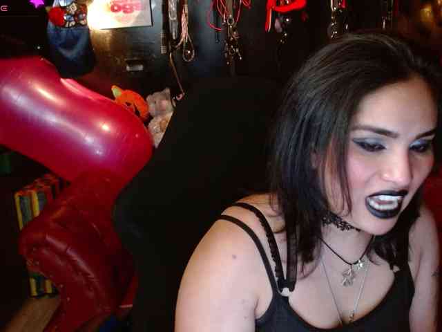 Kureijihentai webcam