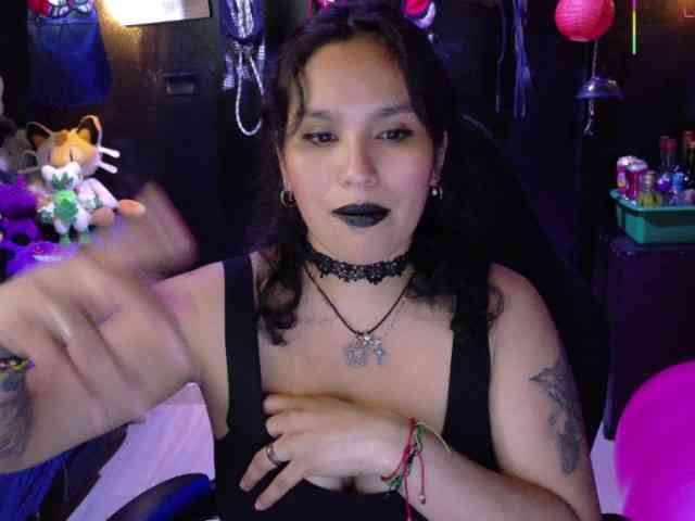 Kureijihentai webcam