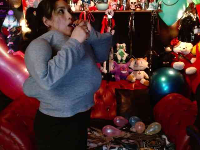 Kureijihentai webcam